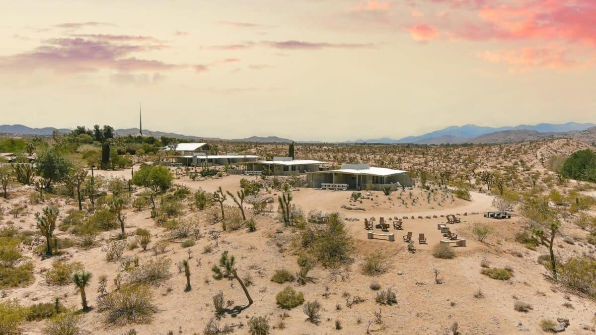 The Bungalows By Homestead Modern Joshua Tree Bagian luar foto