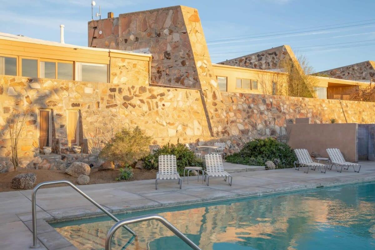The Bungalows By Homestead Modern Joshua Tree Bagian luar foto
